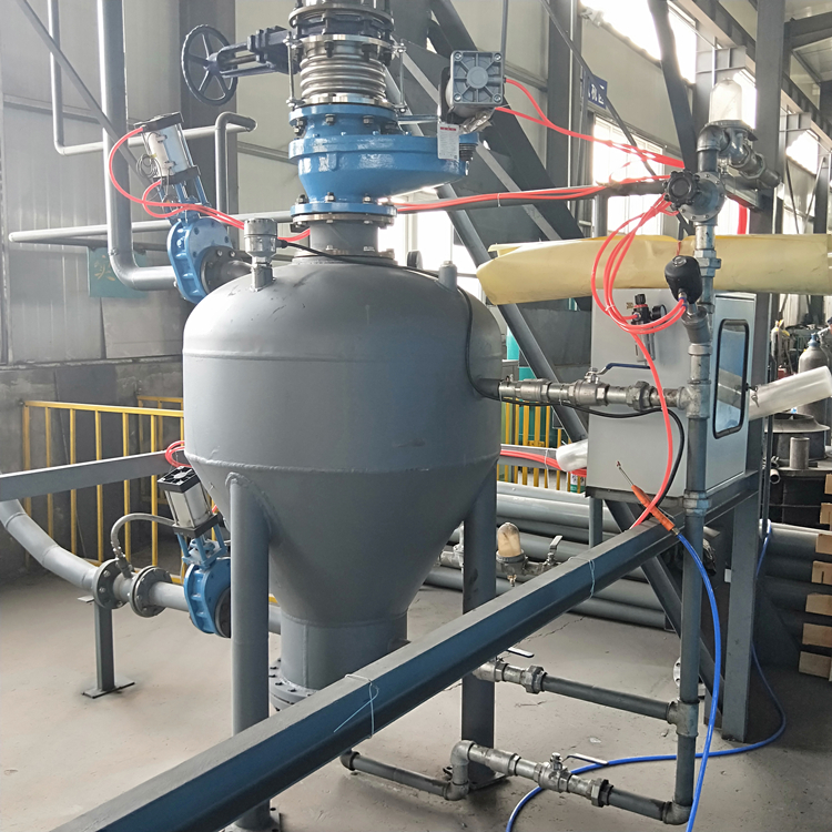 What are the technical advantages of pneumatic conveying systems